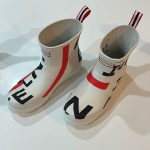 Hunter Play Short Exploded logo rain boots